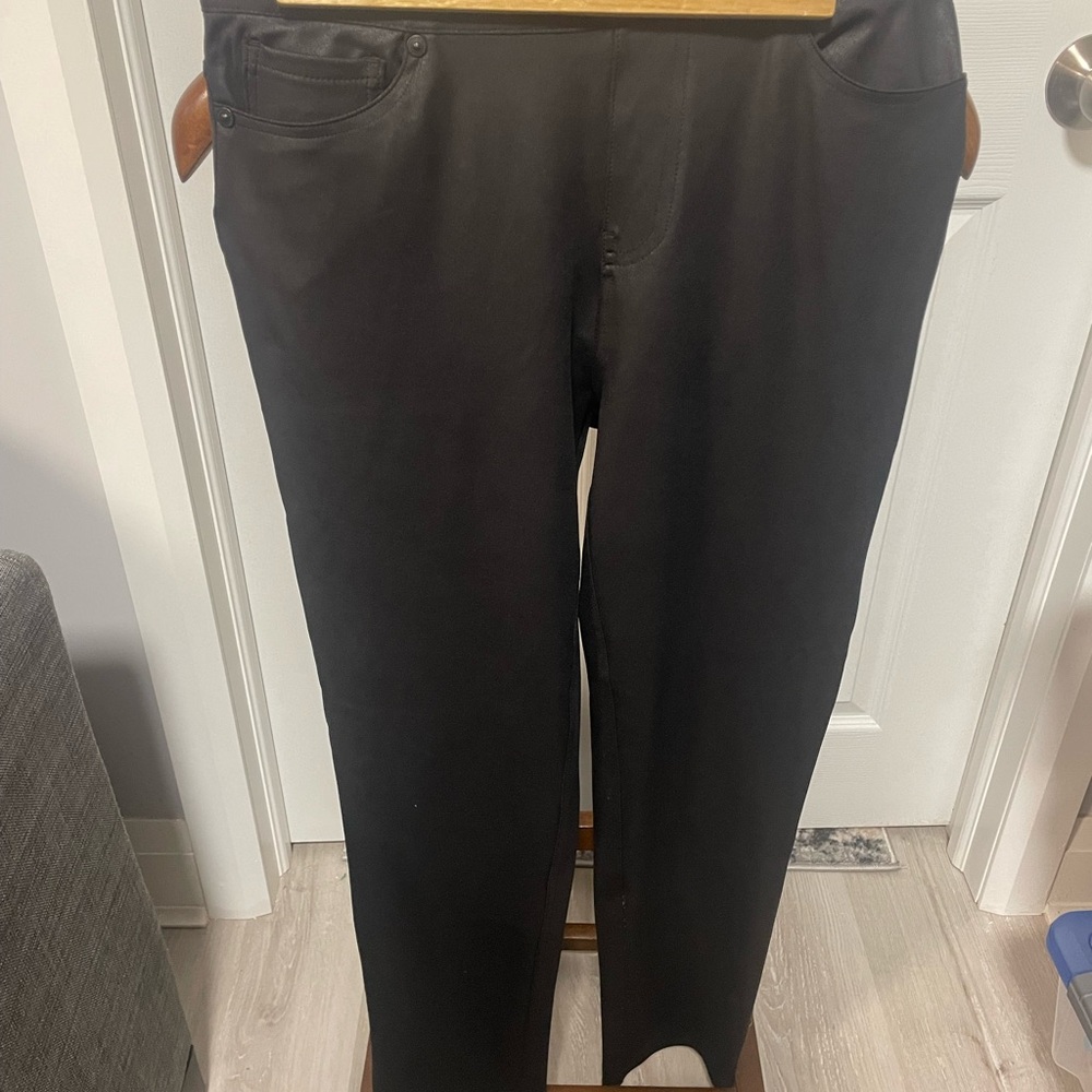 DG2 by Diane Gilman Black Leggings